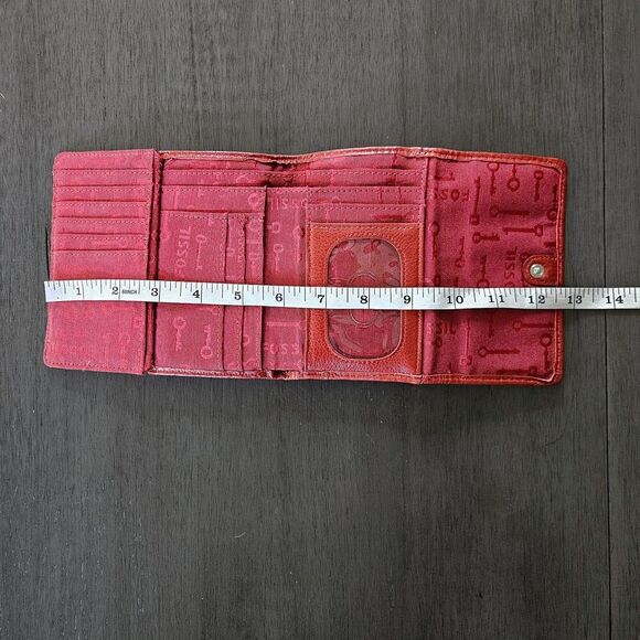 Fossil Soft Red Leather Tri-fold Wallet Silver Hardware Pebbled Coin - Picture 3 of 8